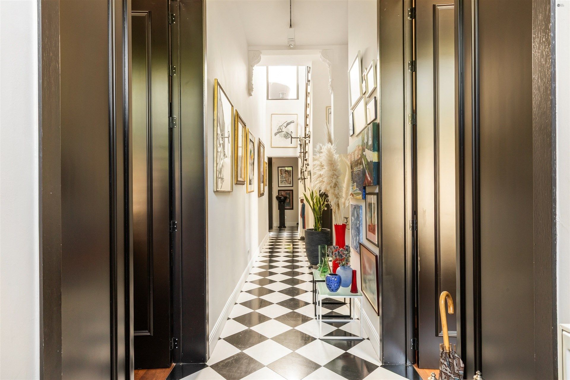 Stijlvolle en hoogwaardig afgewerkte villa met bijgebouw op fantastische locatie op perceel van 1784 m² foto 16