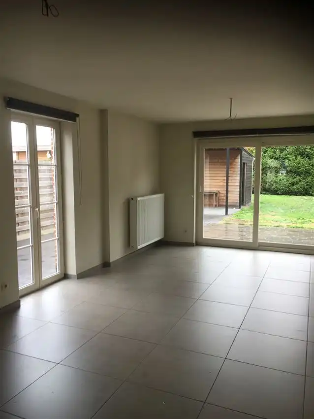 Recente woning, drie slpk, ruime zolder op rustige locatie foto 8