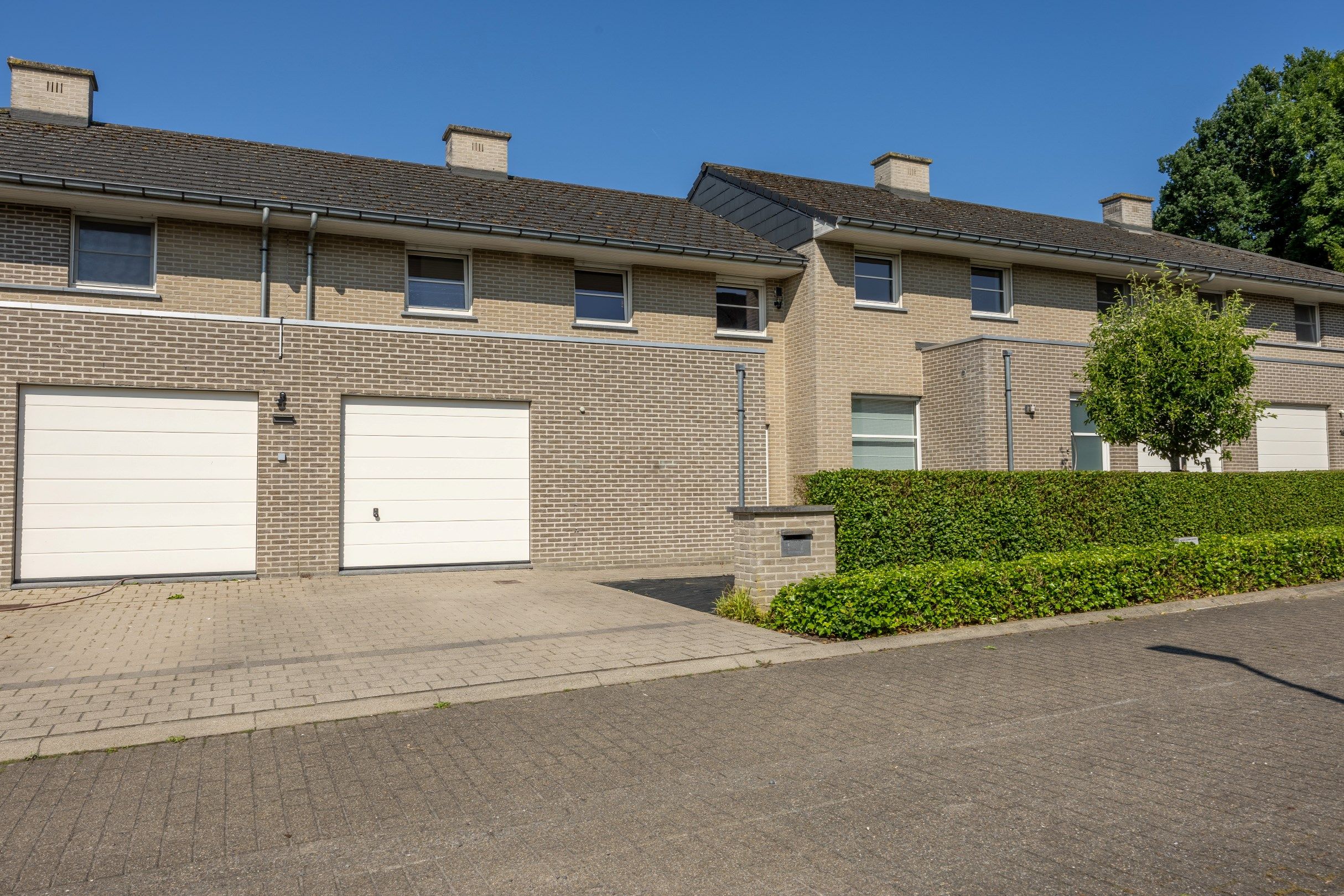 RUIME EN ENERGIEZUINIGE WONING  foto {{pictureIndex}}