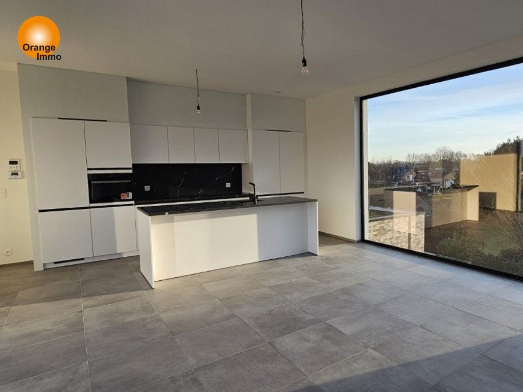 Stijlvol penthouse van 154m ² en 4 terrassen in het centrum van Maasmechelen. foto 5