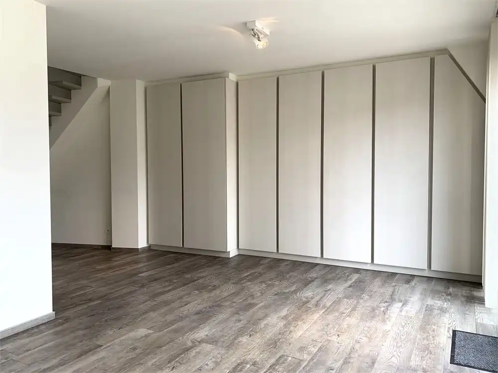 Appartement met mooie ligging op de markt van Torhout foto 2