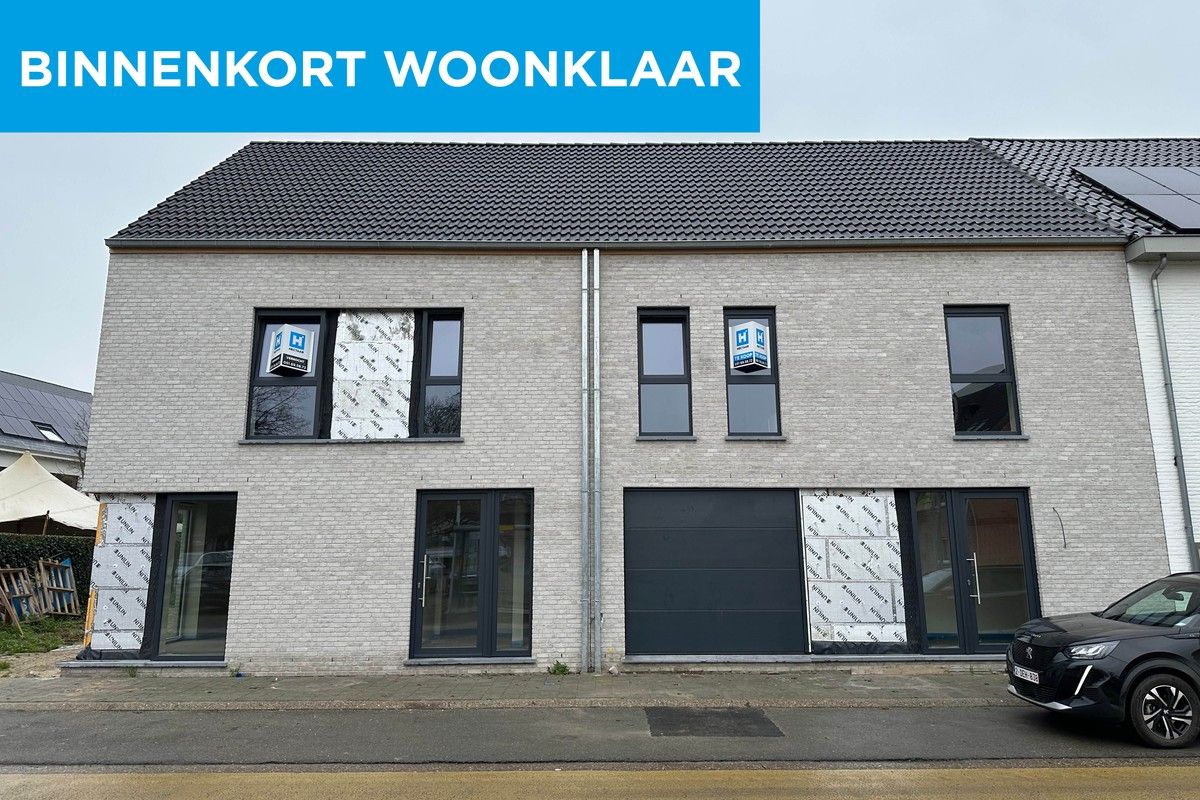 2 moderne nieuwbouwwoningen te koop in Steenhuffel foto {{pictureIndex}}