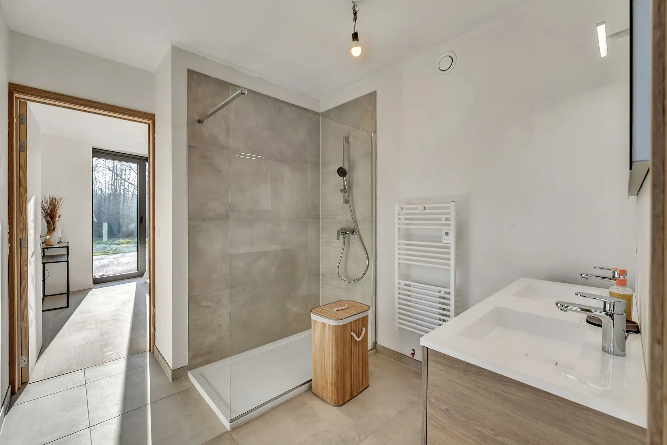 Gelijkvloers appartement met 2 slpks in uniek woonerf foto 10