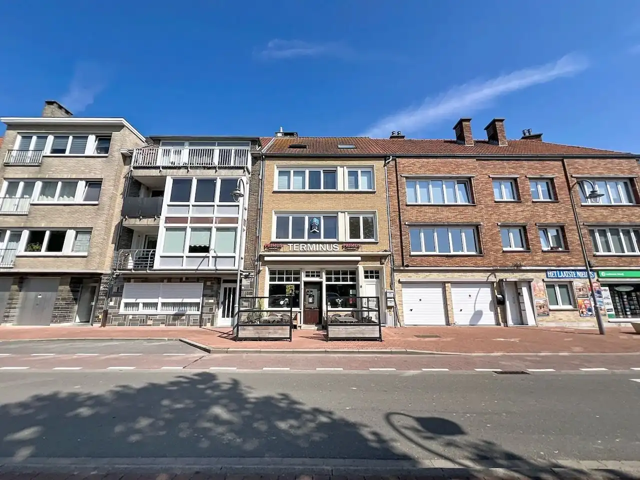 Zuidgericht appartement tegenover het station van Heist. foto 2