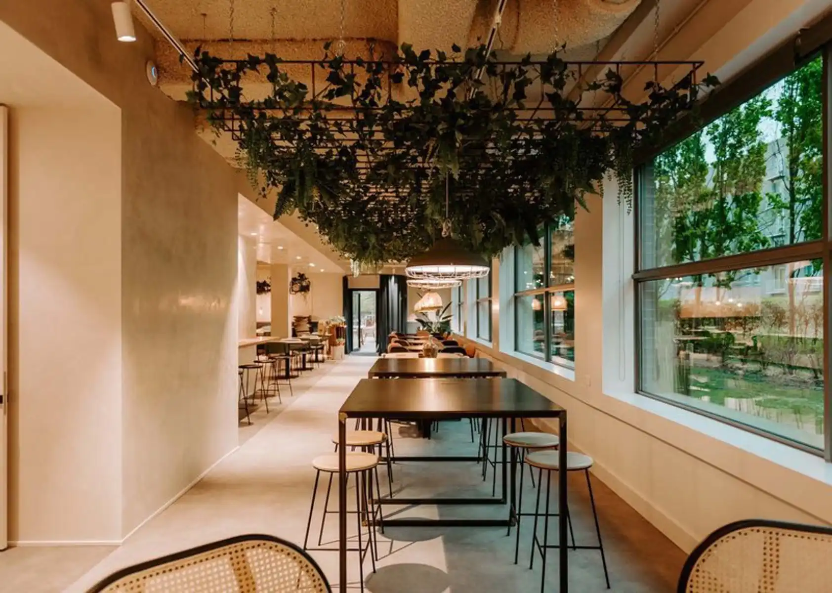 Kantoor te huur in Antwerpen Berchem foto 3