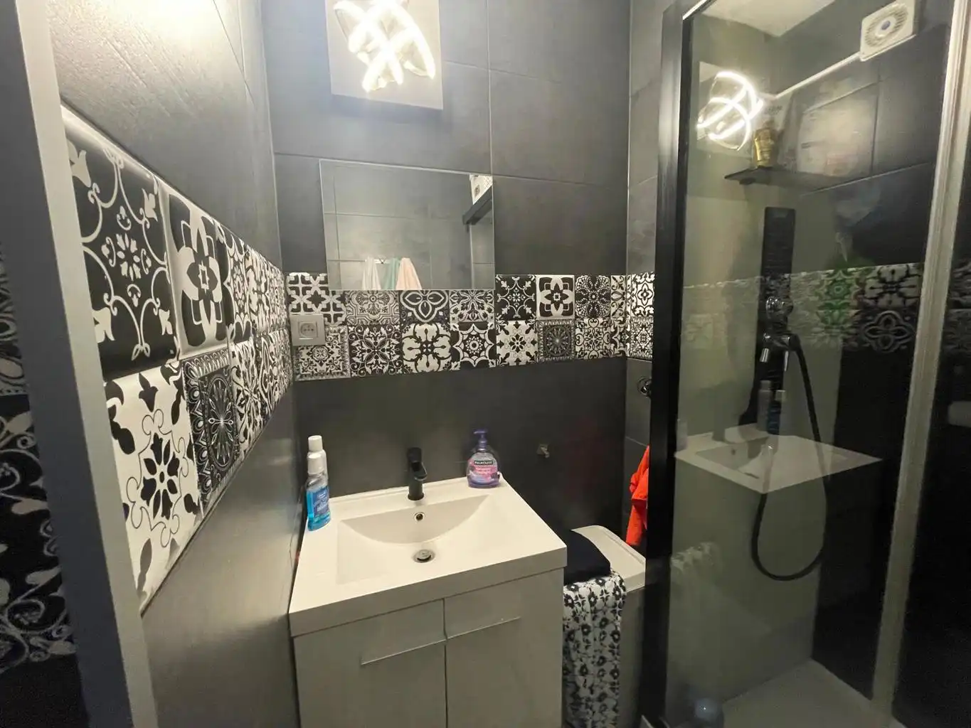 Instapklaar en volledig gerenoveerd appartement in 2025 foto 11