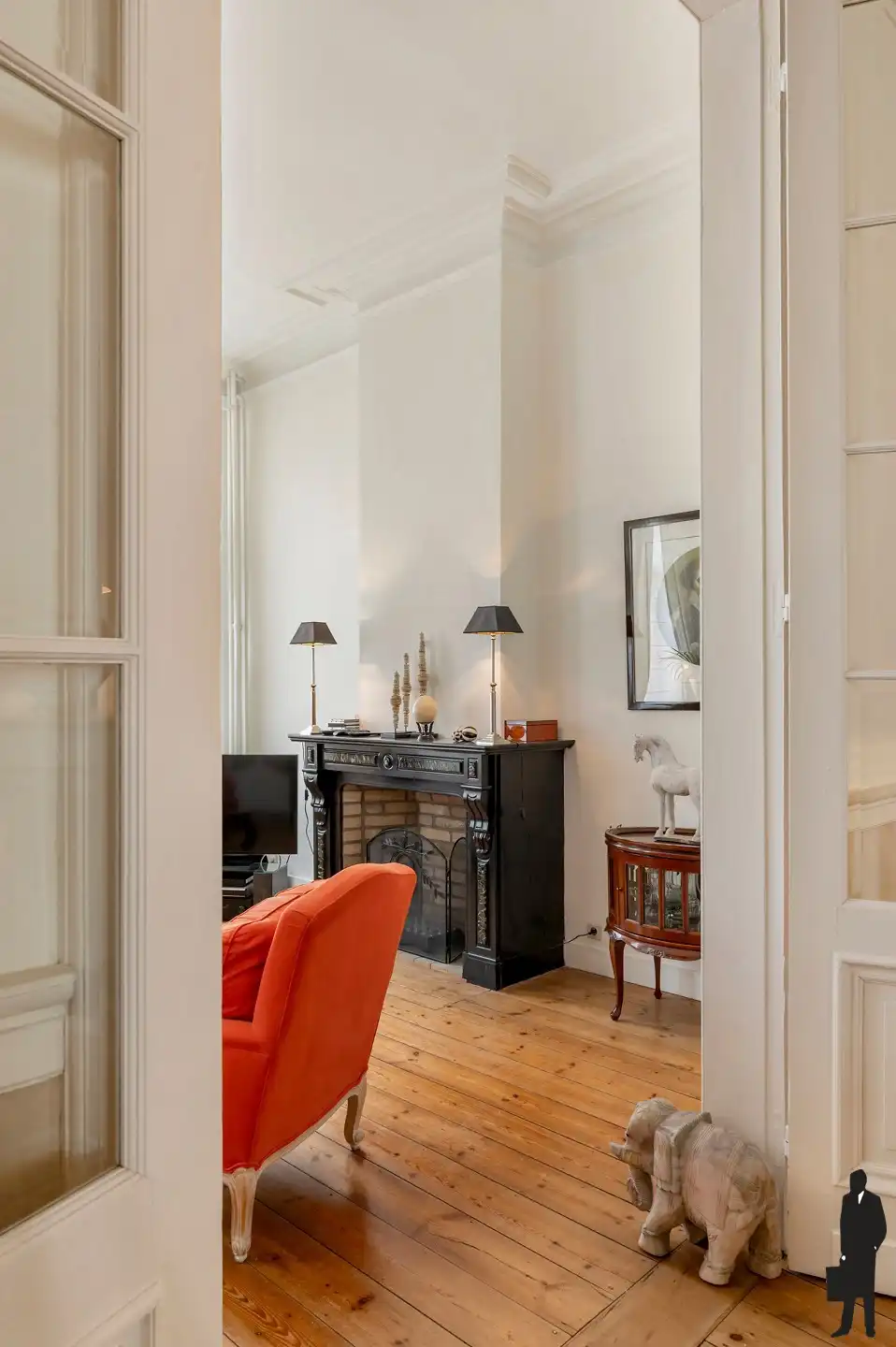 Statig herenhuis met praktijkruimte op toplocatie in Antwerpen foto 12