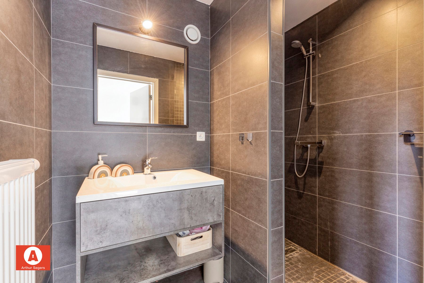 Ruime energiezuinige villa met 5 slaapkamers op toplocatie! foto 25