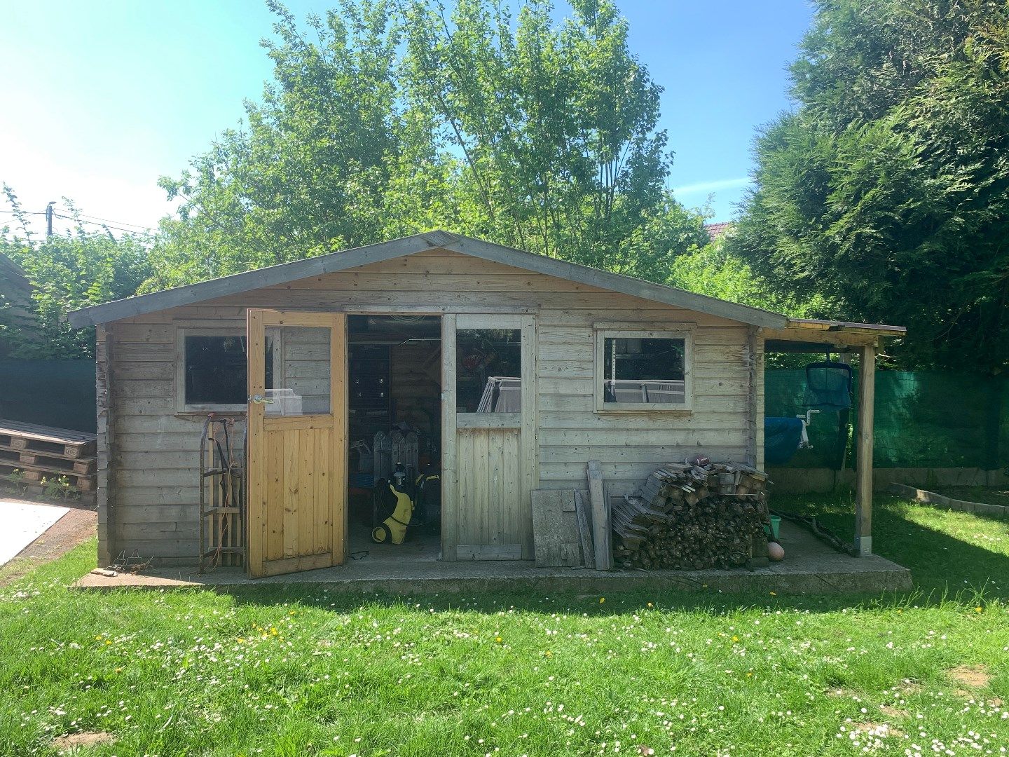LUBBEEK woning met mooie tuin foto 27