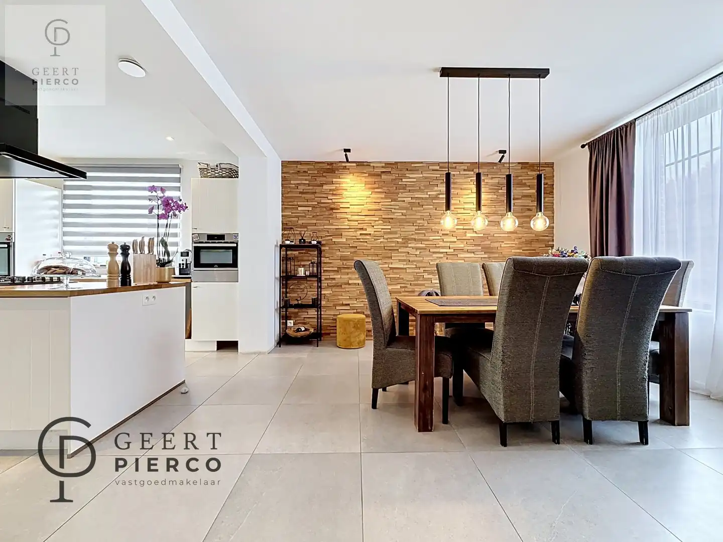 Ruimtelijke woning op een toplocatie foto 4