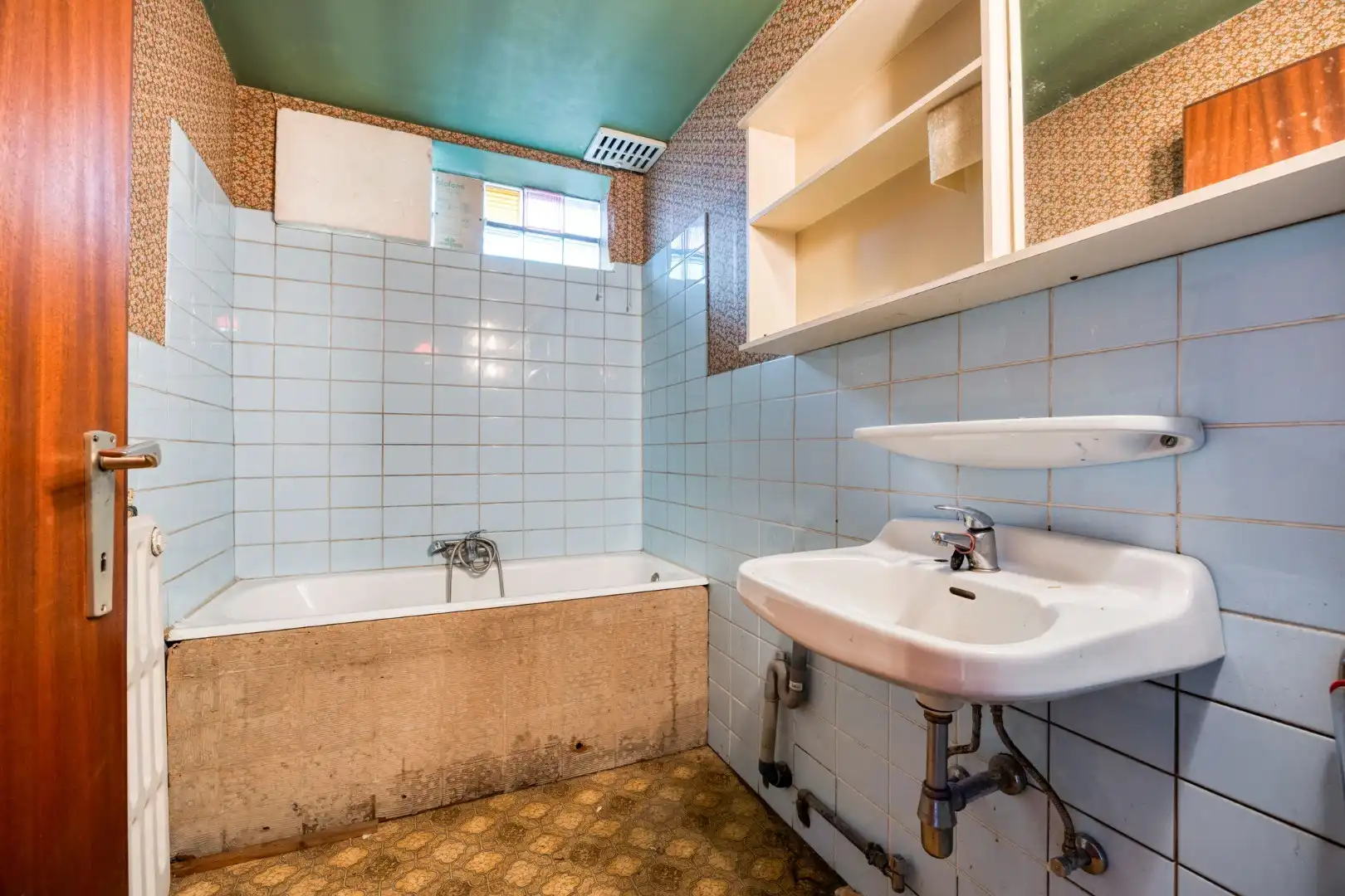 Open bebouwing met 3 slaapkamers, ruime garage op een perceel van 9a 62ca– EPC 596 kWh/m² - bewoonbare opp. 218 m² foto 12