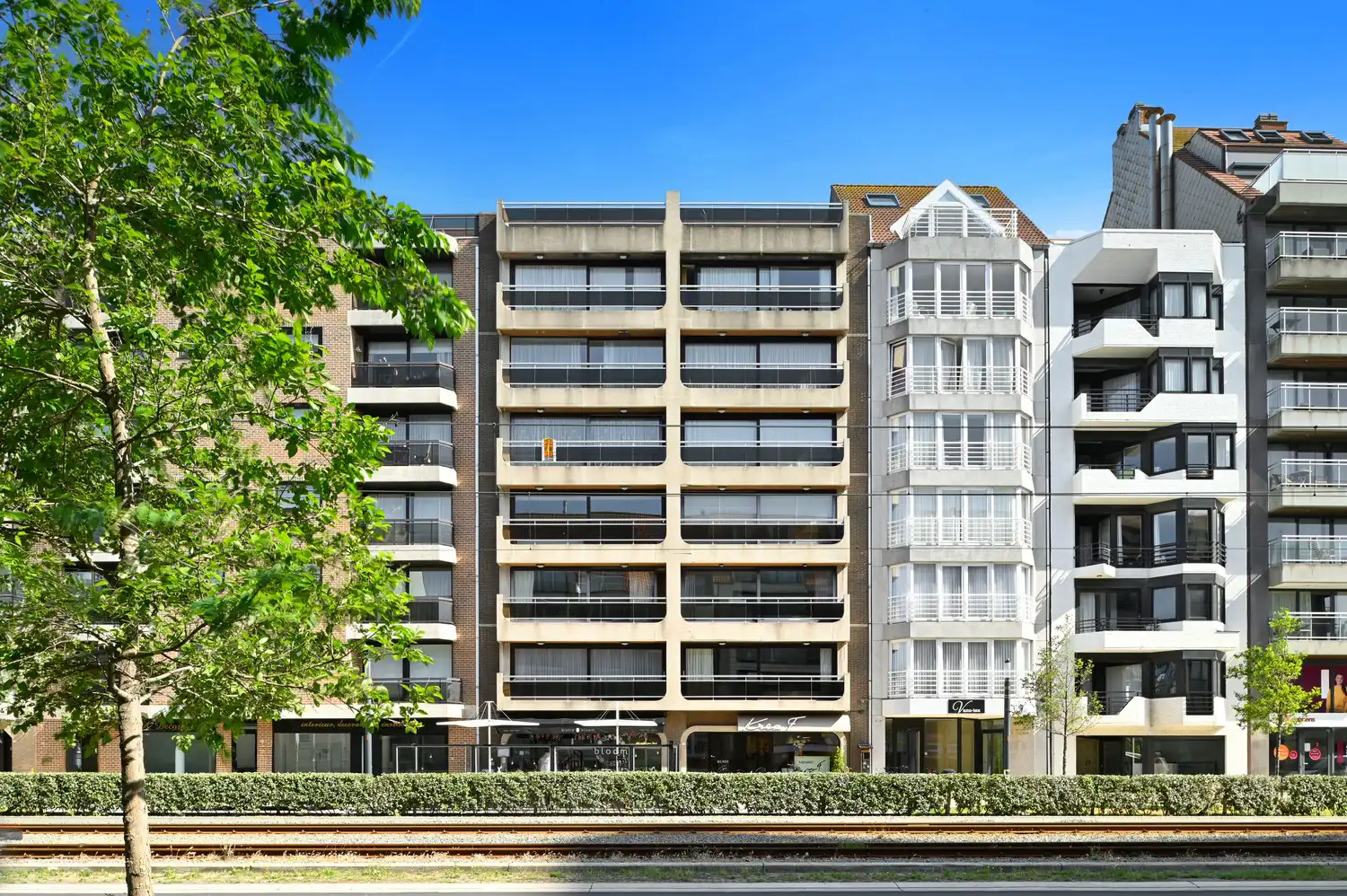 Zongericht 2-slaapkamer appartement net achter de Zeedijk foto {{pictureIndex}}