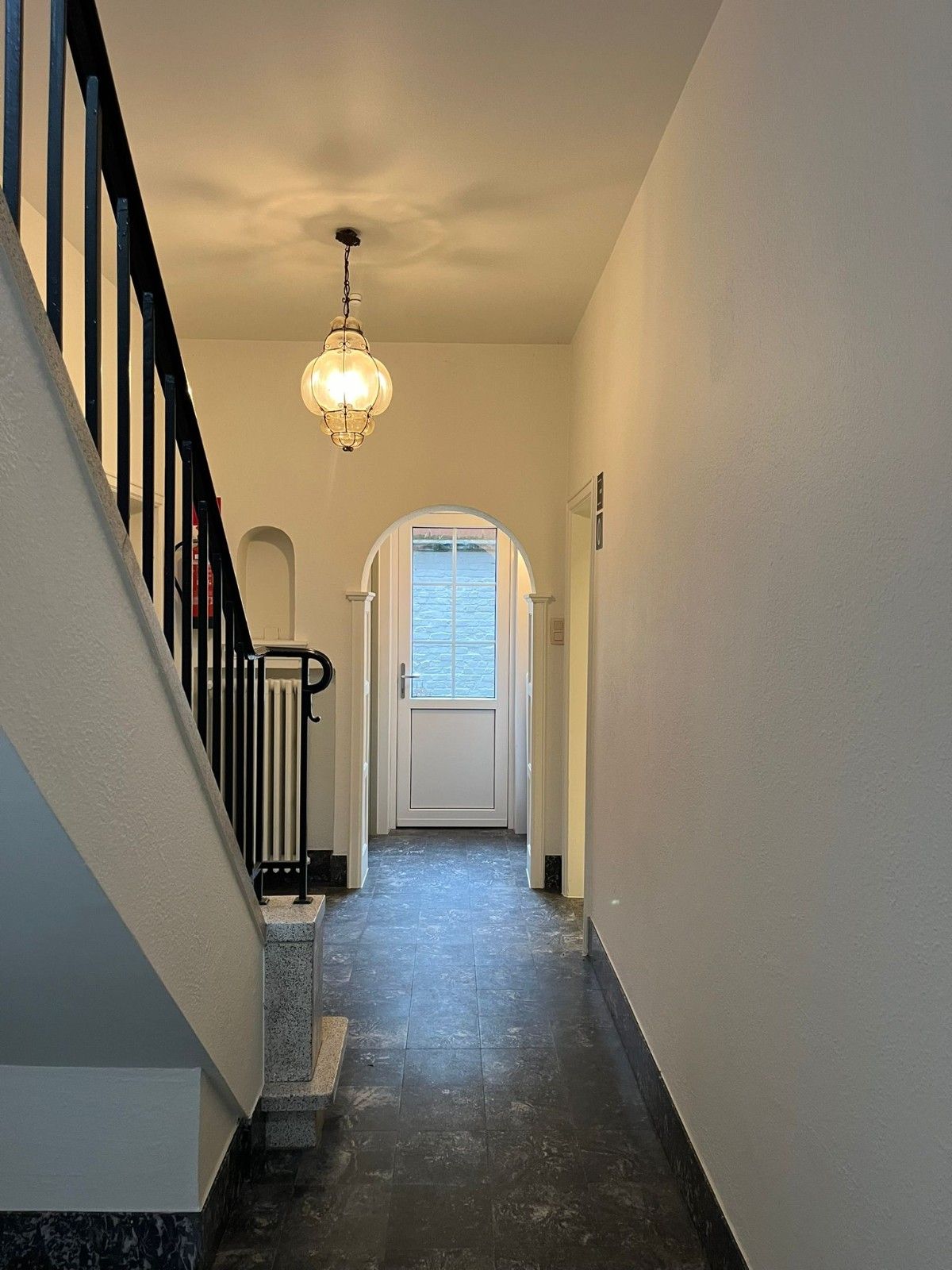 INSTAPKLAAR APPARTEMENT TE KOOP - CENTRUM KORTRIJK foto 2