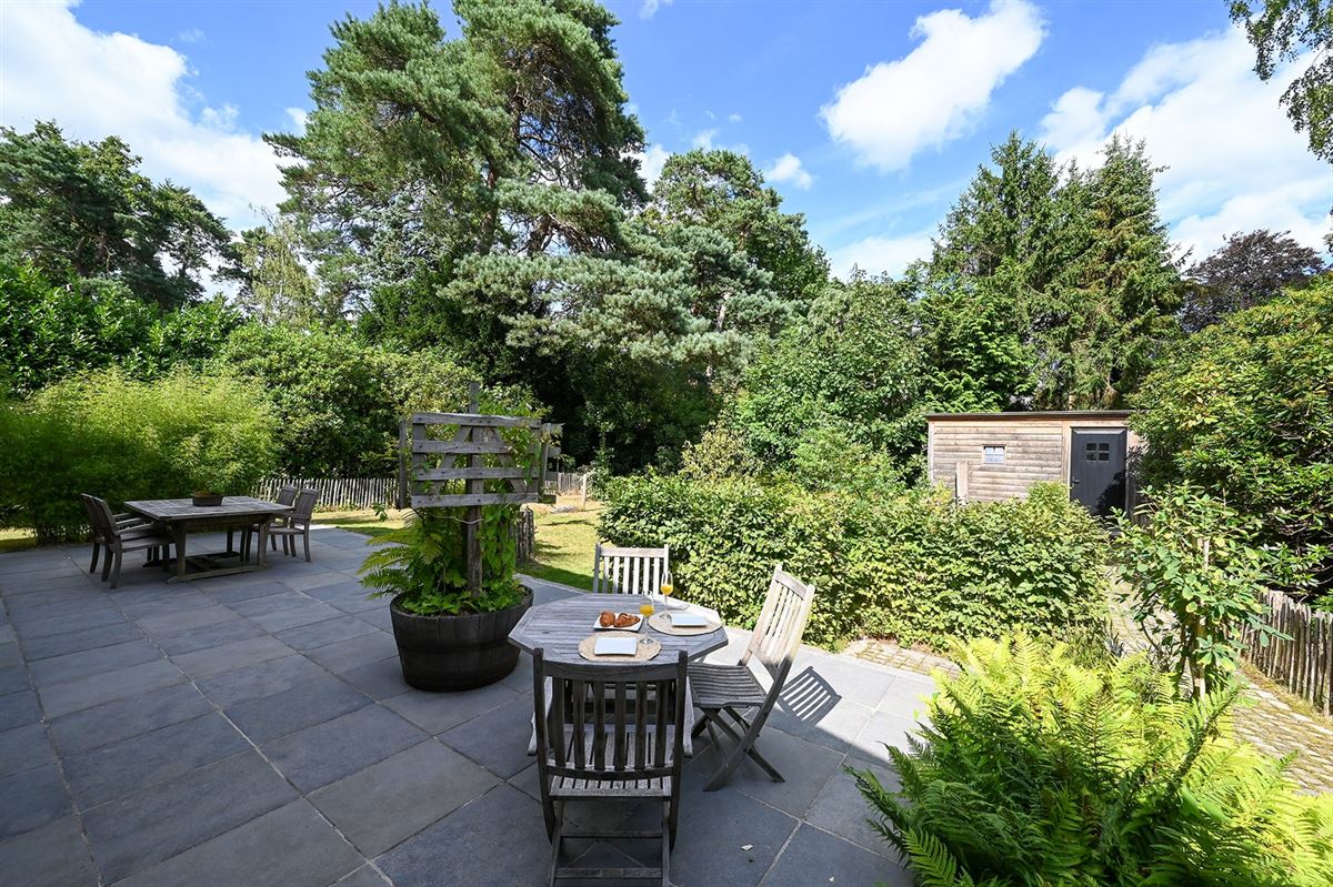 Charmante villa in hartje Brasschaat foto 12