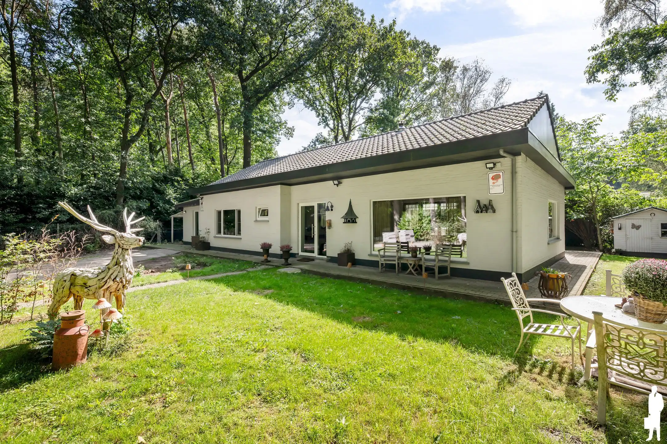 Volledig gerenoveerde gelijkvloerse woning met 2 slaapkamers en zonnige tuin in een rustige, bosrijke omgeving te Essen Wildert foto 43
