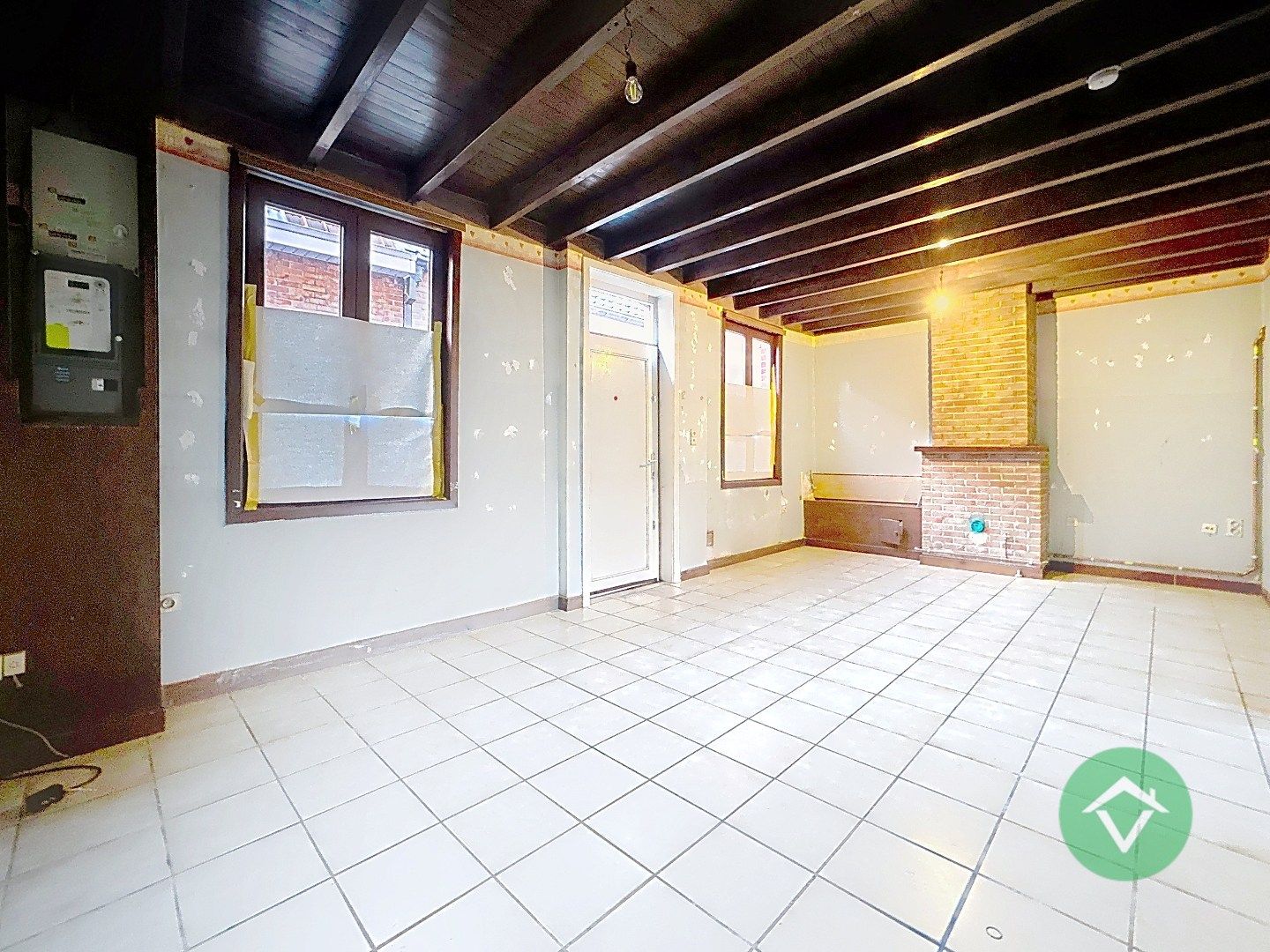 Instapklare woning met 4 slaapkamers in centrum van Koekelare foto 4