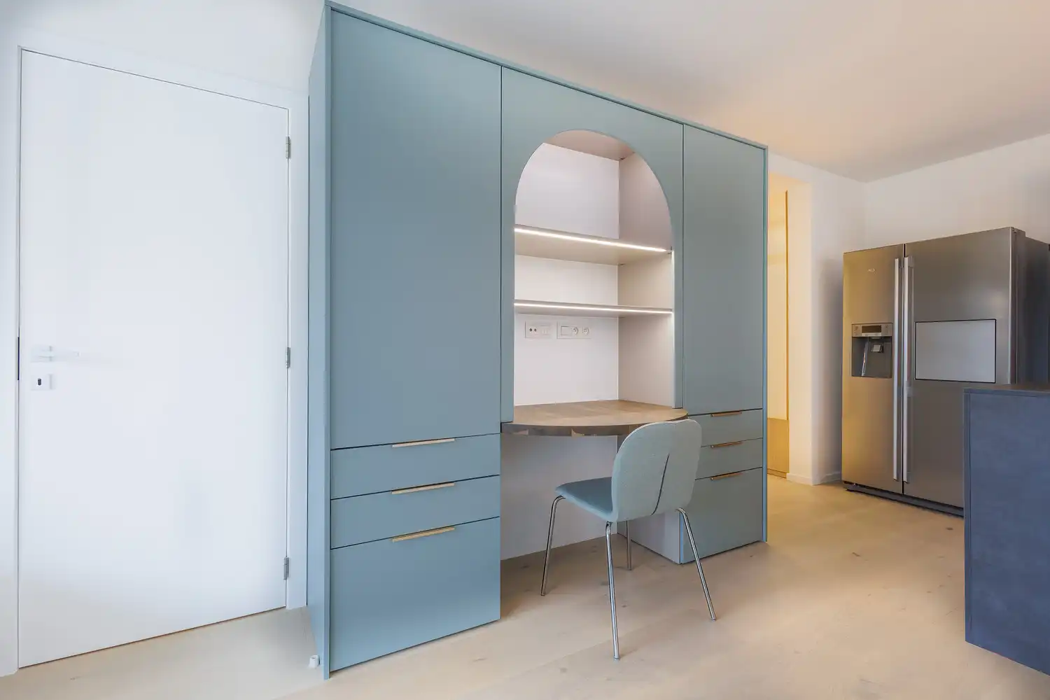 Volledig gerenoveerd lichtrijk appartement in rustig gelgen villa residentie te Duinbergen foto 7