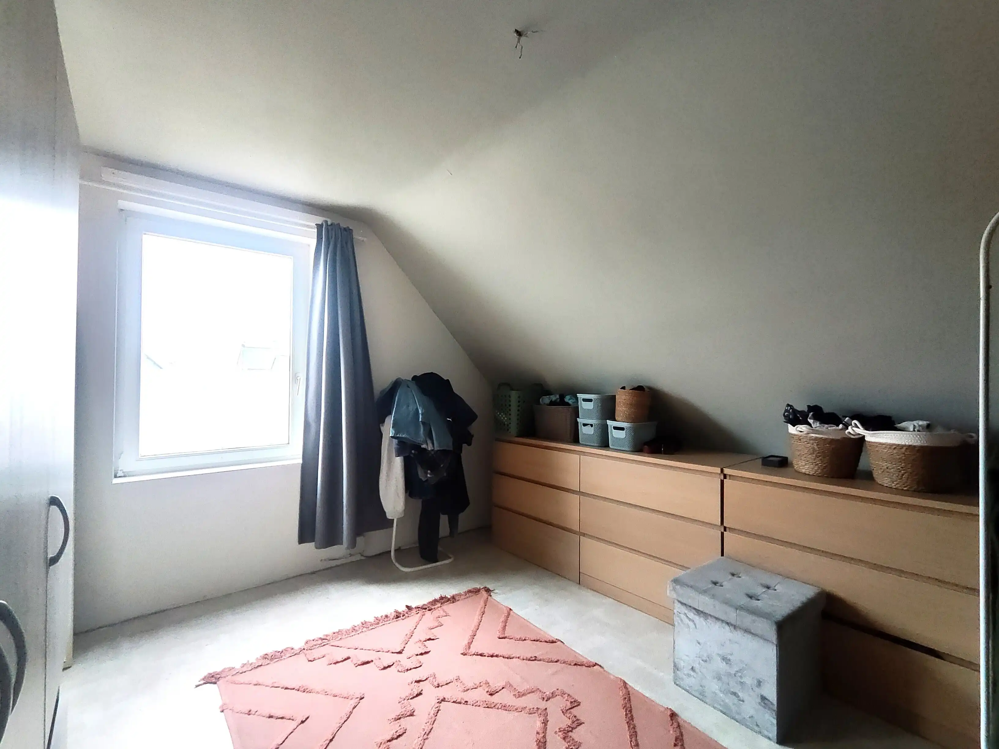 Degelijke villa (ca 654m²) te Jabbeke op de grens met Roksem/Oudenburg ! foto 16