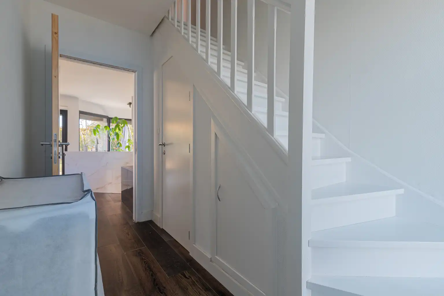 Charmante villa met 3 slpk, garage en zuidwest gelegen tuin foto 8