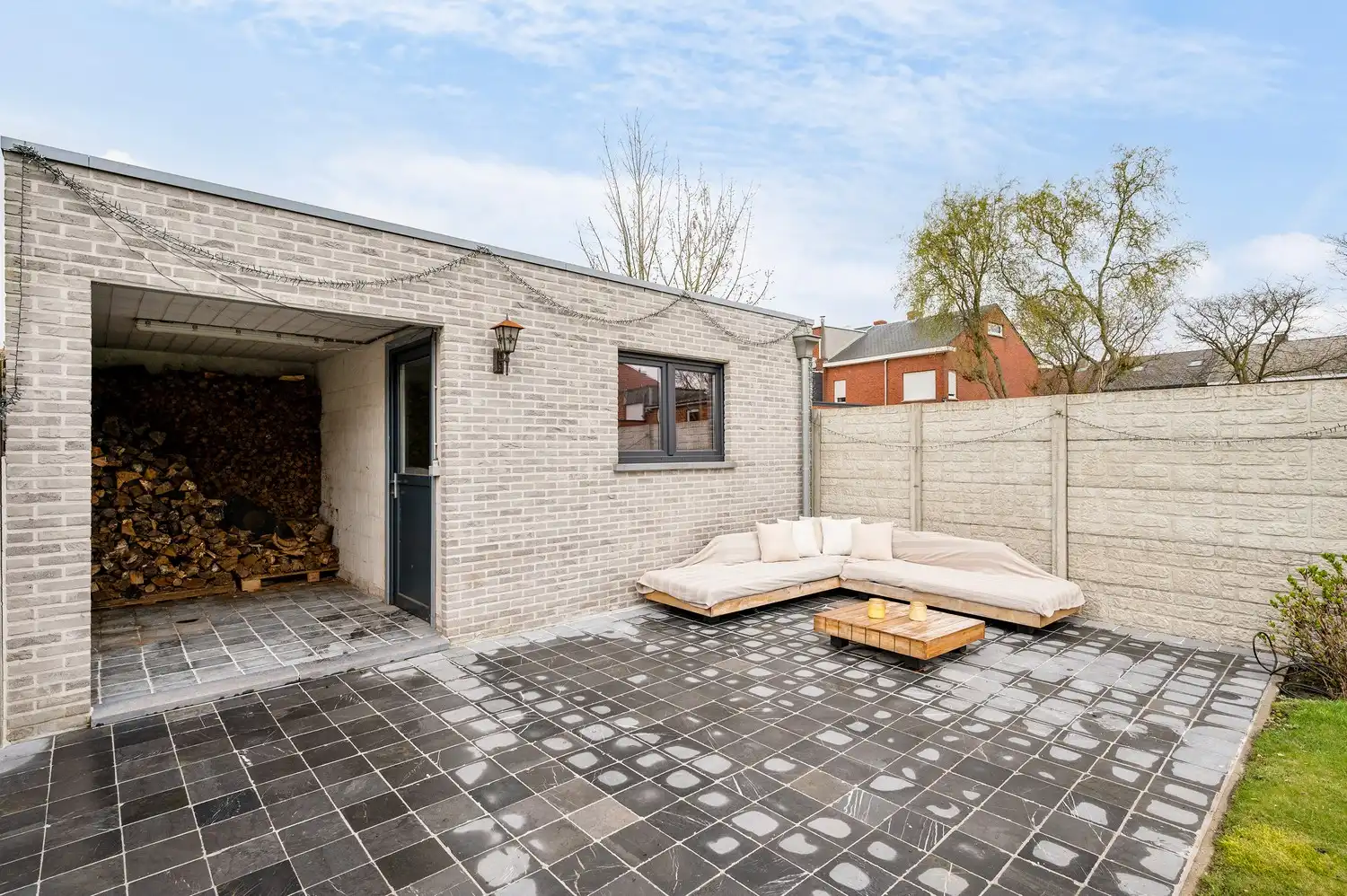 Volledig vernieuwde gezinswoning met tuin. foto 36