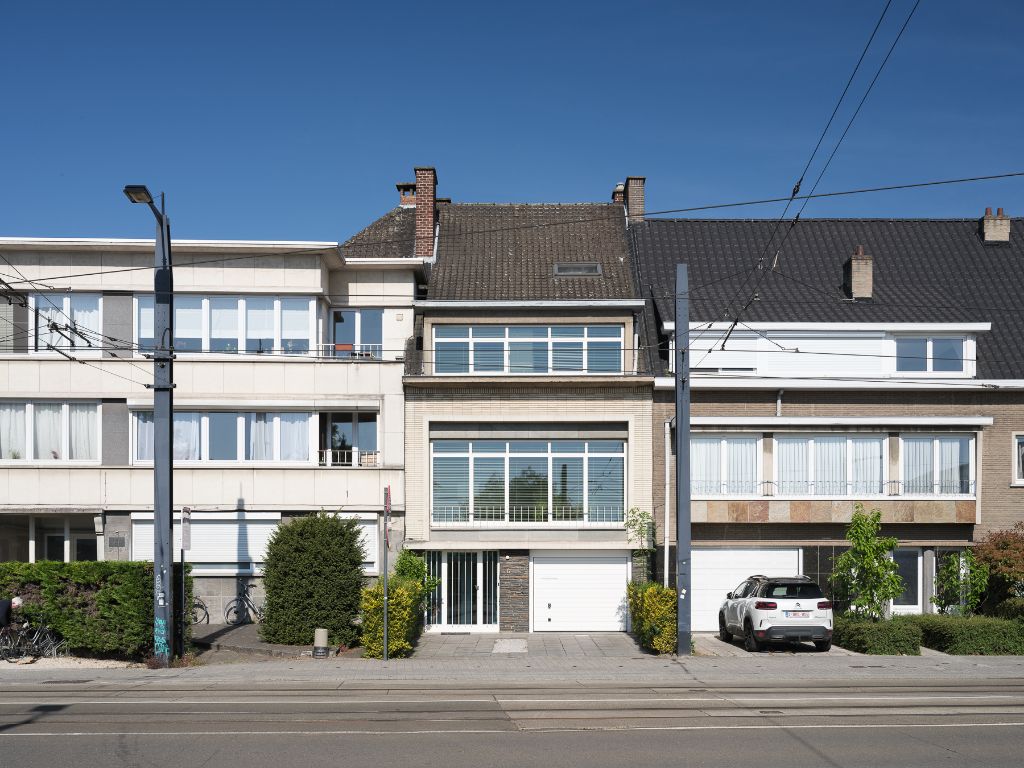 Uitzonderlijke bel-etagewoning met unieke ligging en tuin vlakbij het station Gent-Sint-Pieters foto 20