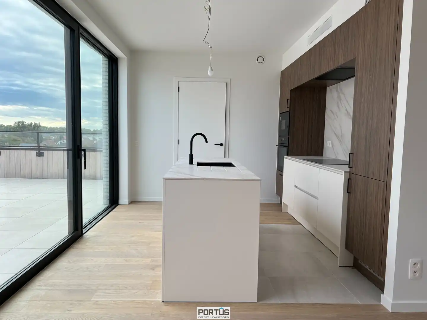 Instapklaar nieuwbouwappartement te koop met 2 slaapkamers in Residentie Portanic te Nieuwpoort foto 4