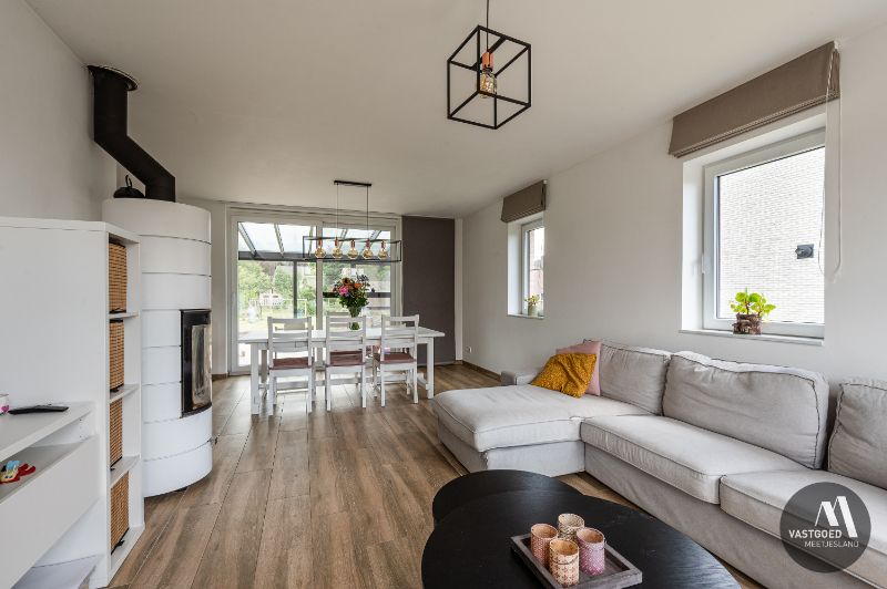 Recente energiezuinige woning met grote tuin foto 7
