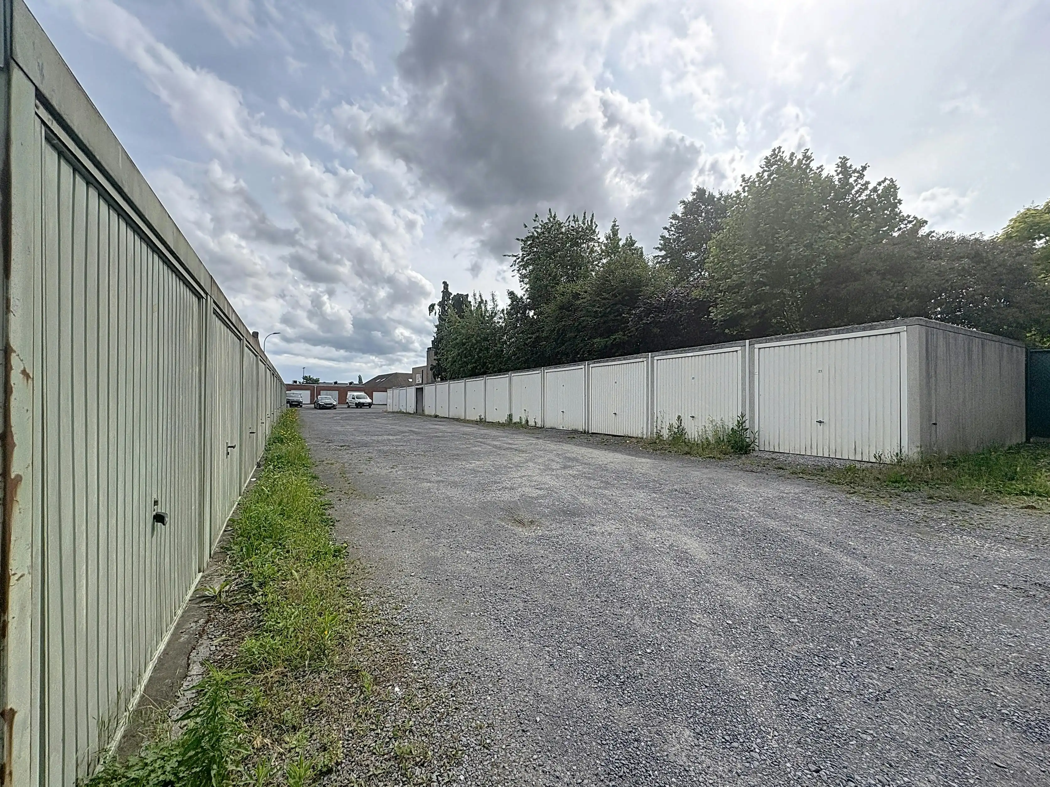 Opbrengsteigendom: garageboxen te koop in Sint-Eloois-Vijve foto 7