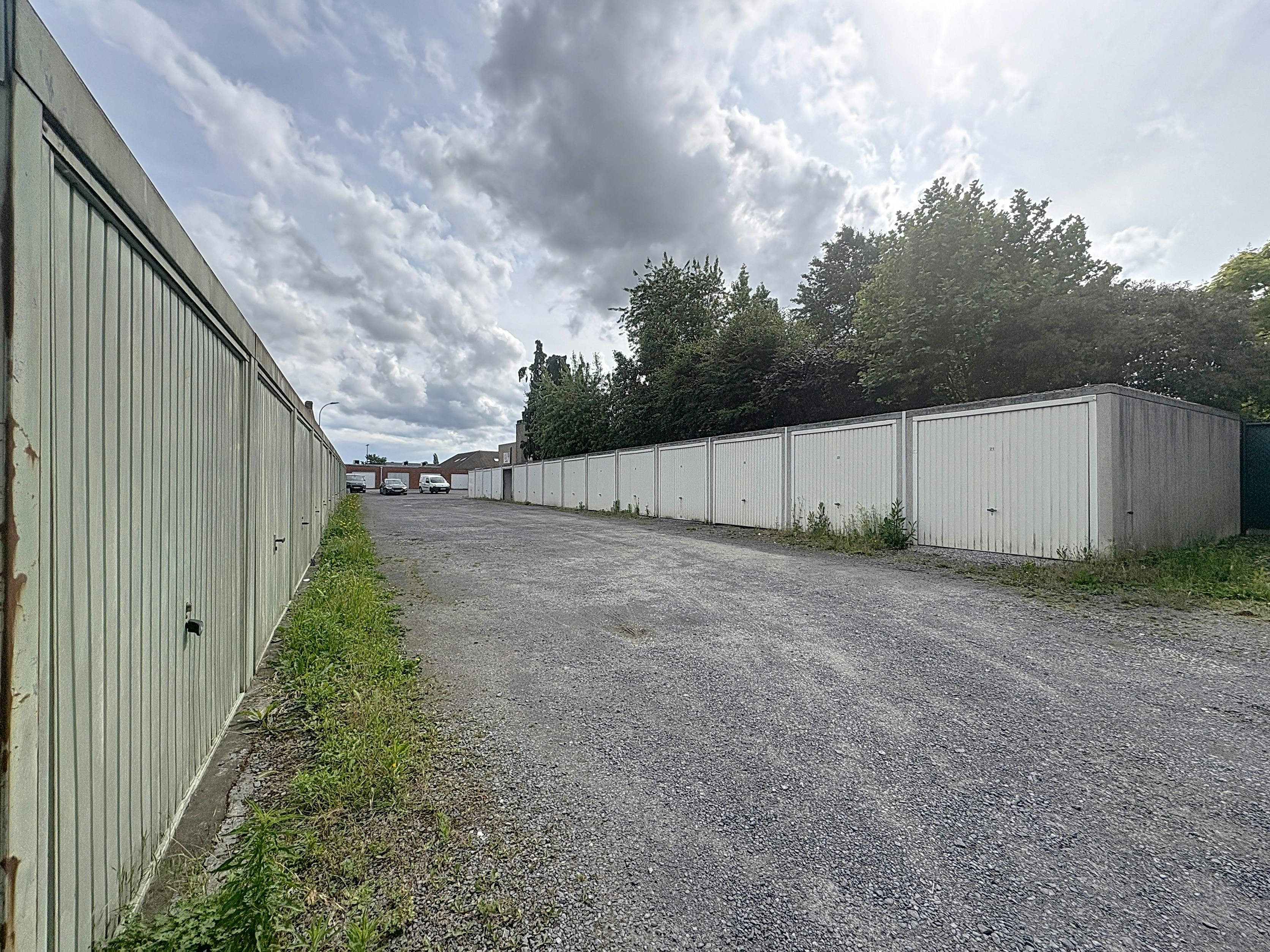 Opbrengsteigendom: garageboxen te koop in Sint-Eloois-Vijve foto 6