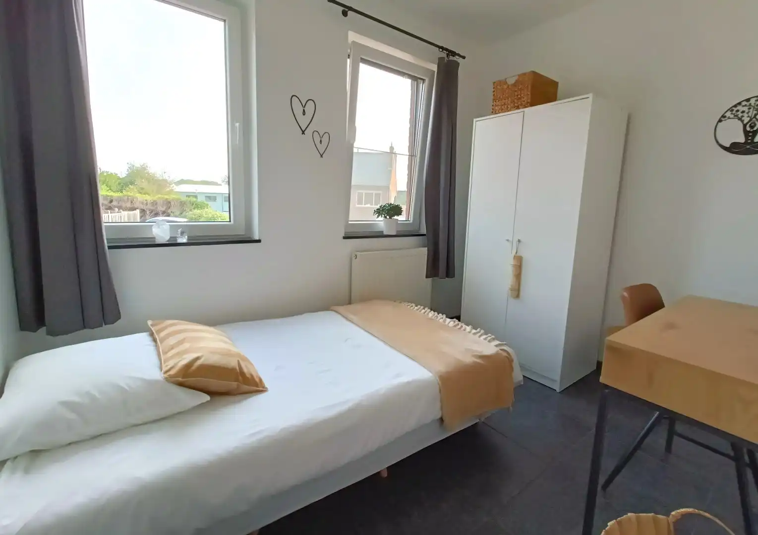 APPARTEMENT MET TERRAS EN AUTOSTAANPLAATS foto 8