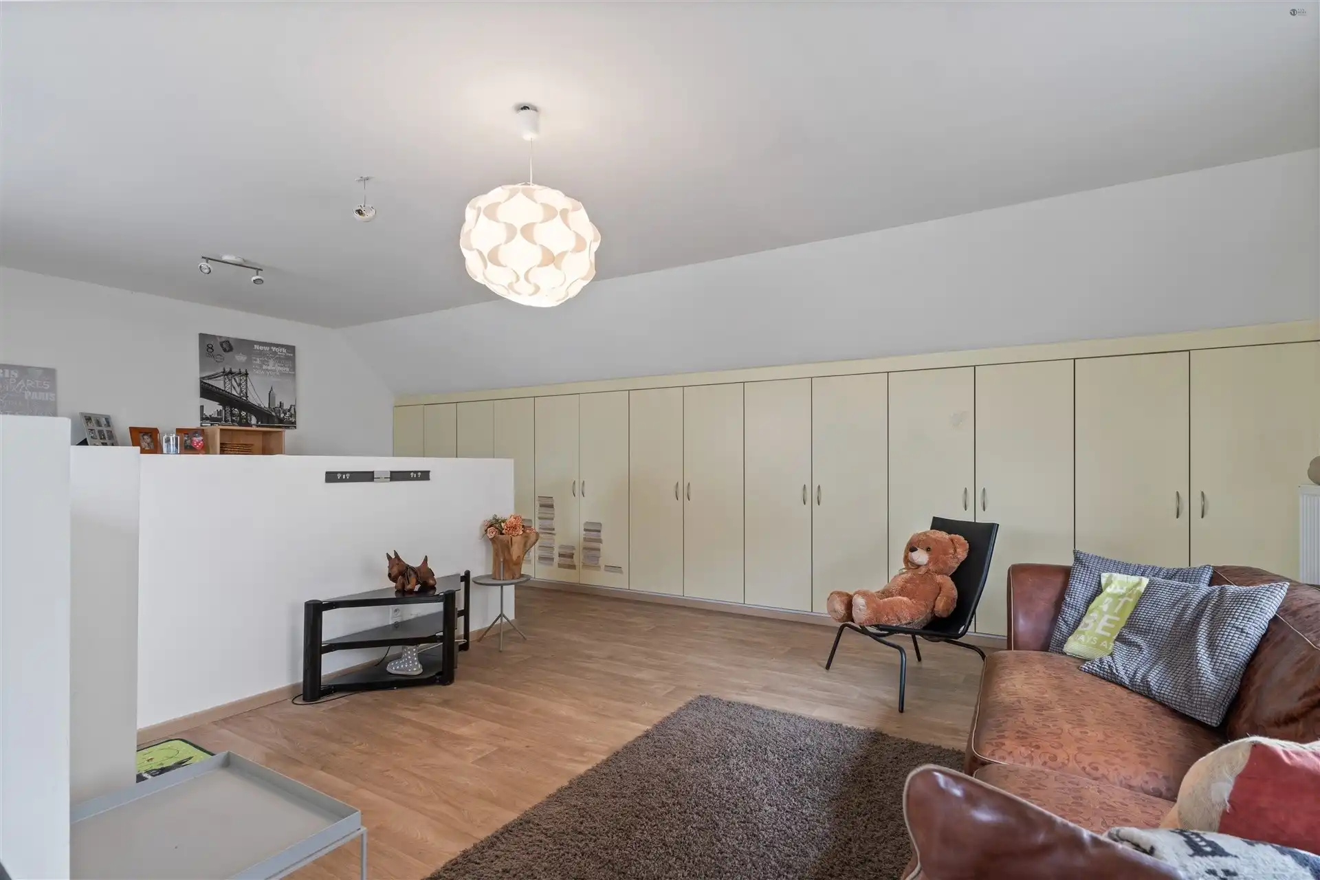 Recente HOB met 3 slaapkamers te Sinaai foto 24