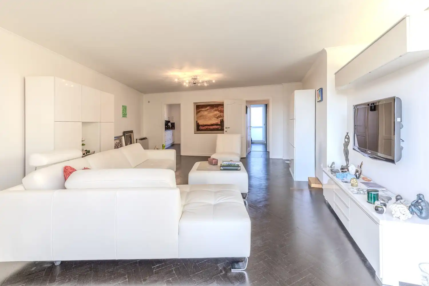 Instapklaar appartement met terras in hartje Lanaken foto 14