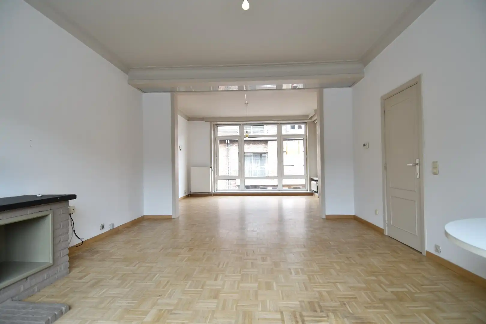 Ruim 3-slaapkamerappartement met zicht op de kerk te koop centrum Bellegem foto 5