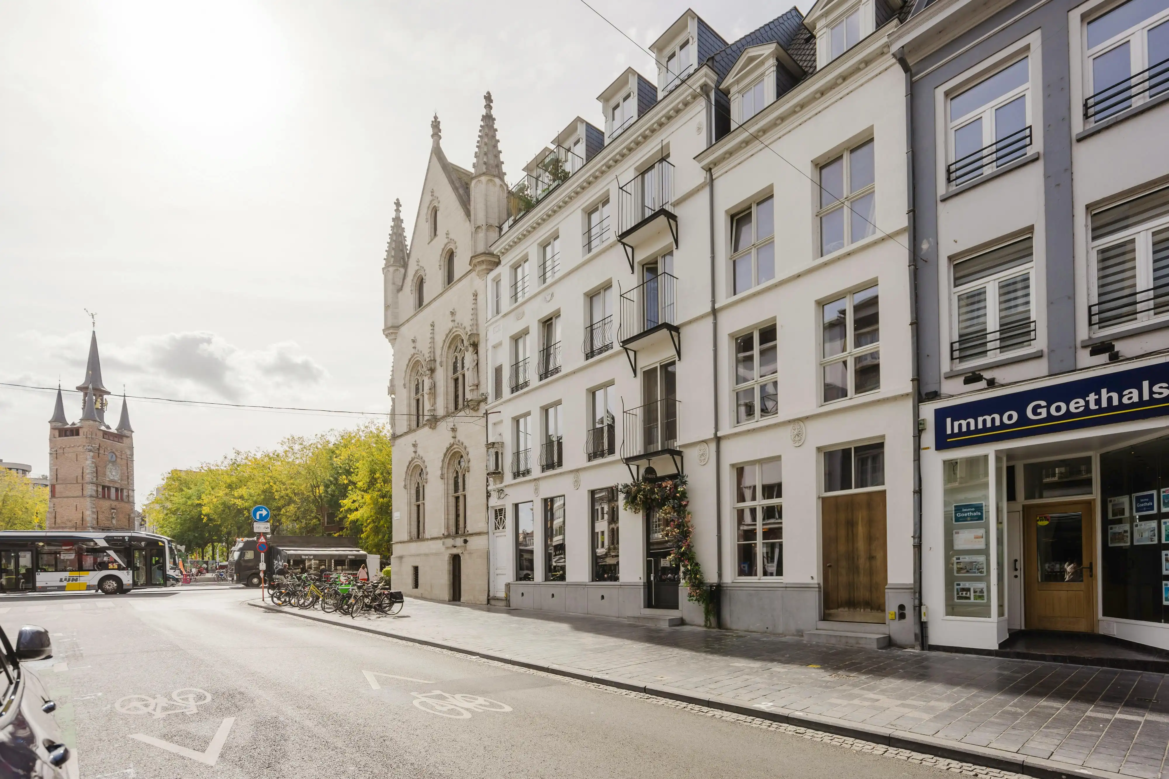 Authentiek karakter, hedendaags comfort in hartje Kortrijk foto 17