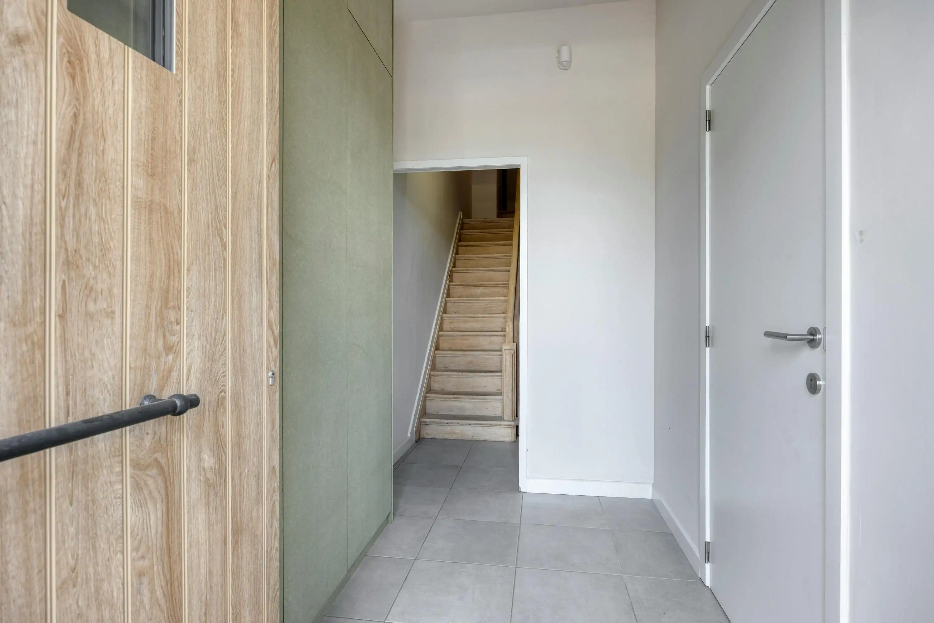 Charmante stadswoning met 5 slaapkamers en privéparkings foto 12