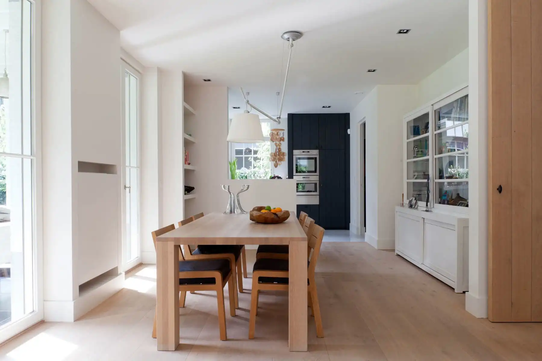 Tijdloze villa op ca. 1788 m² voor het centrum van Schilde foto 6