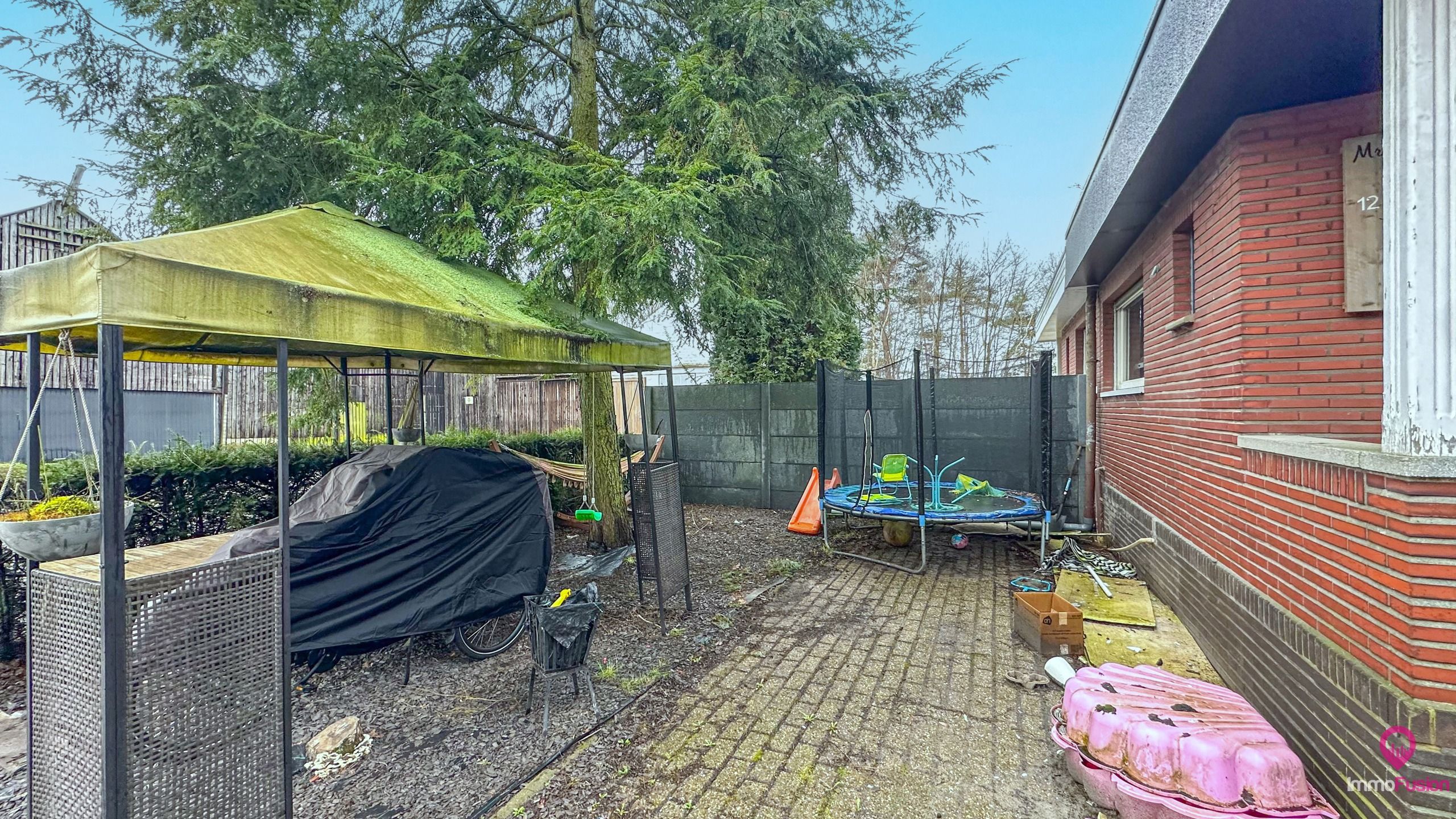 Centraal gelegen gerenoveerde woning met 3 slpks in Ham! foto 34