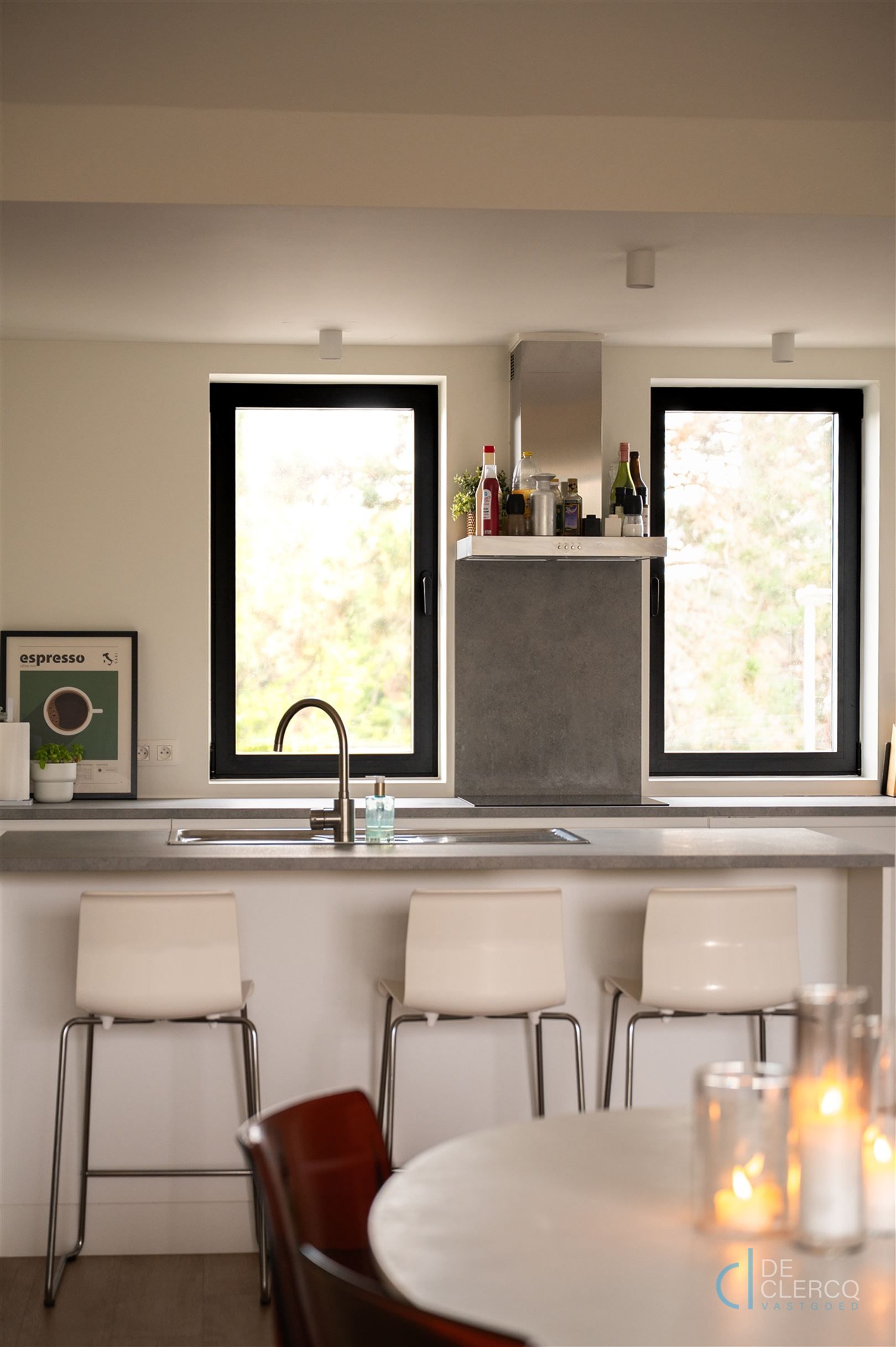 Prachtig duplex appartement TE HUUR op toplocatie in Lochristi! foto 13