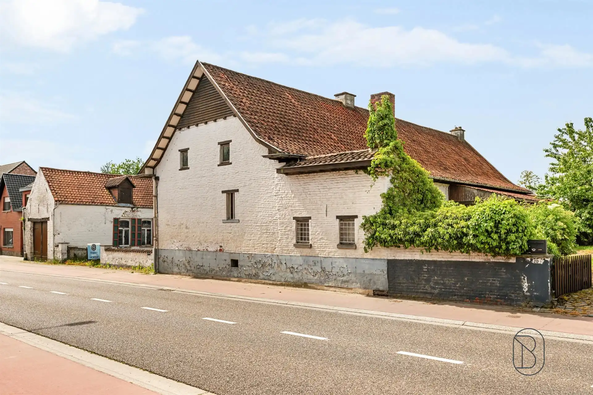 Te renoveren charmante hoeve met véél potentieel! foto 2