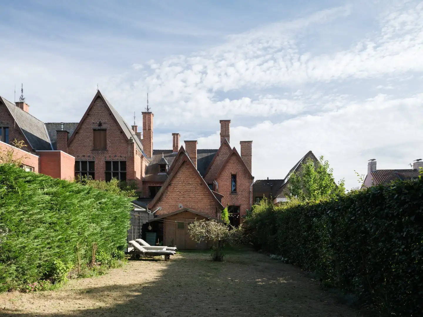 Instapklare woning met overvloedig licht en prachtige tuin foto 8