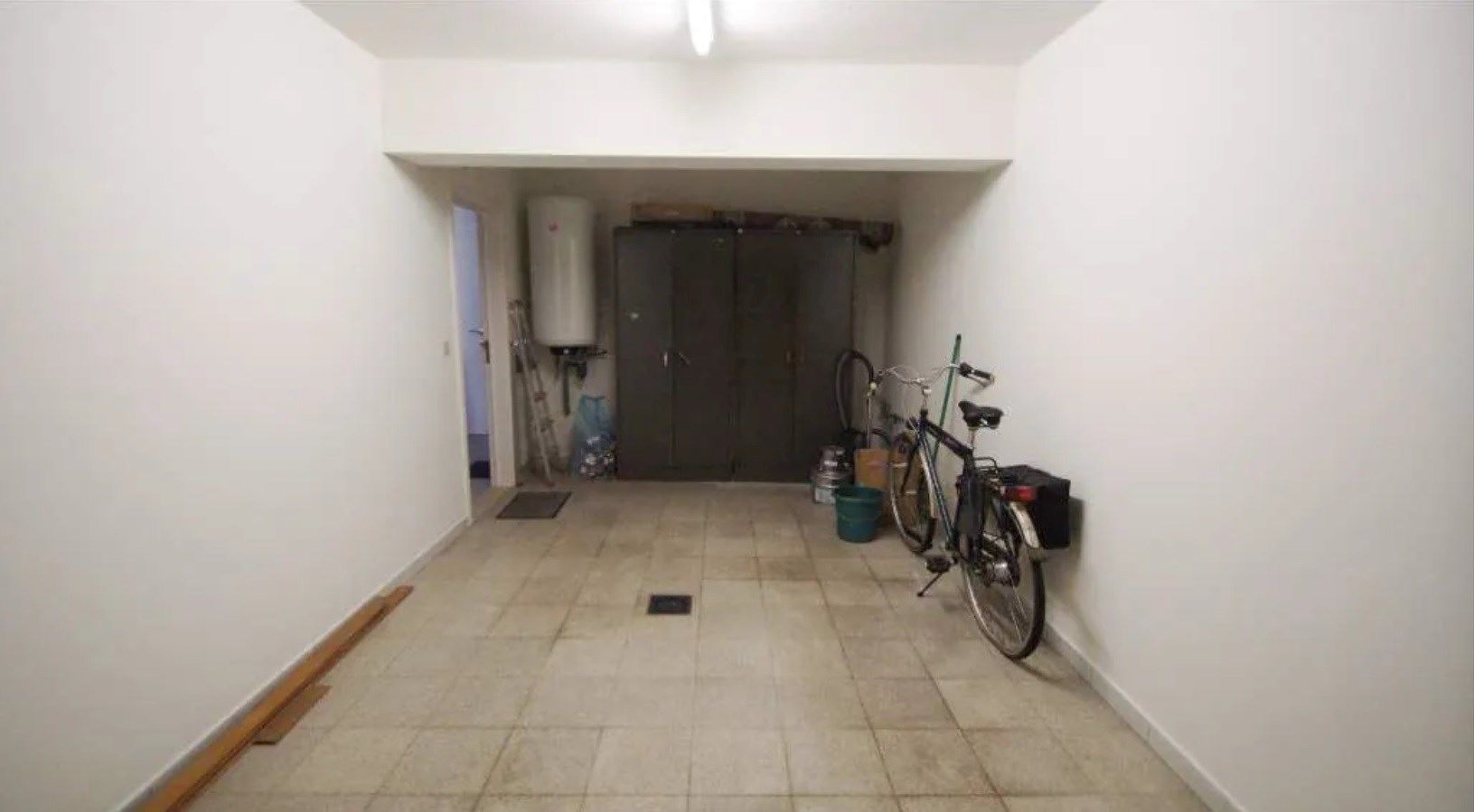 Gelijkvloers appartement met 2 slaapkamers en garage foto 15