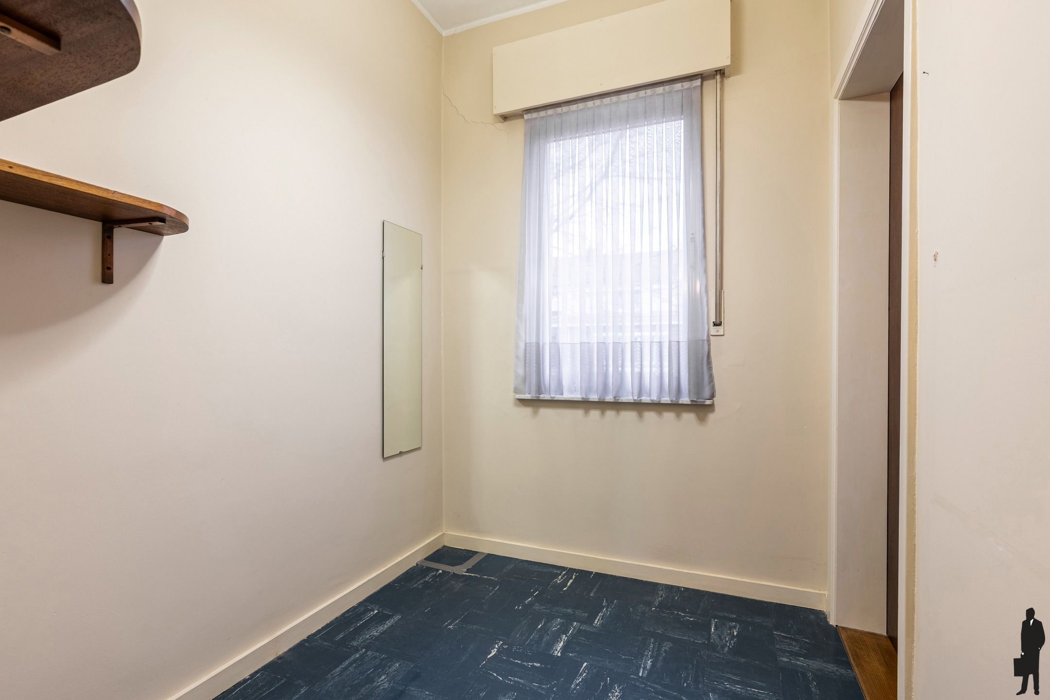 Te renoveren woning in de gegeerde Molenveldwijk te Edegem foto 20