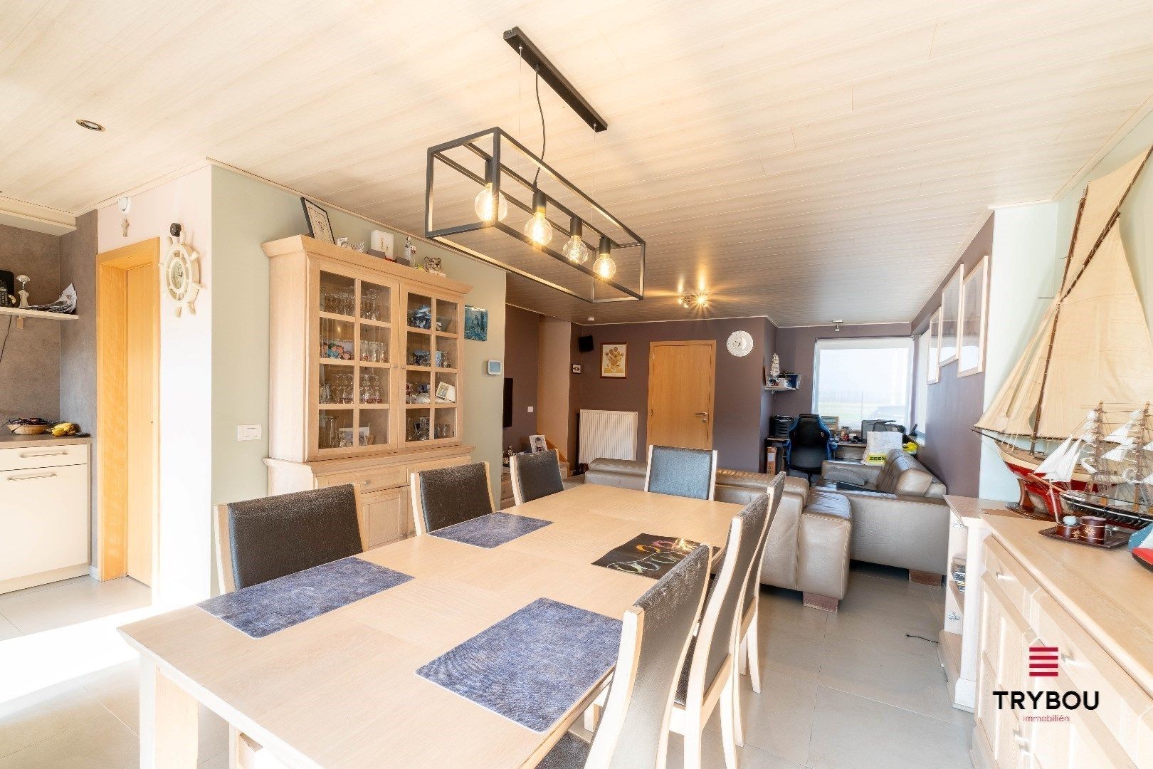 Instapklare halfopen woning in Esen met tuin en 3 slaapkamers - wordt verkocht onder registratie rechten! foto 7