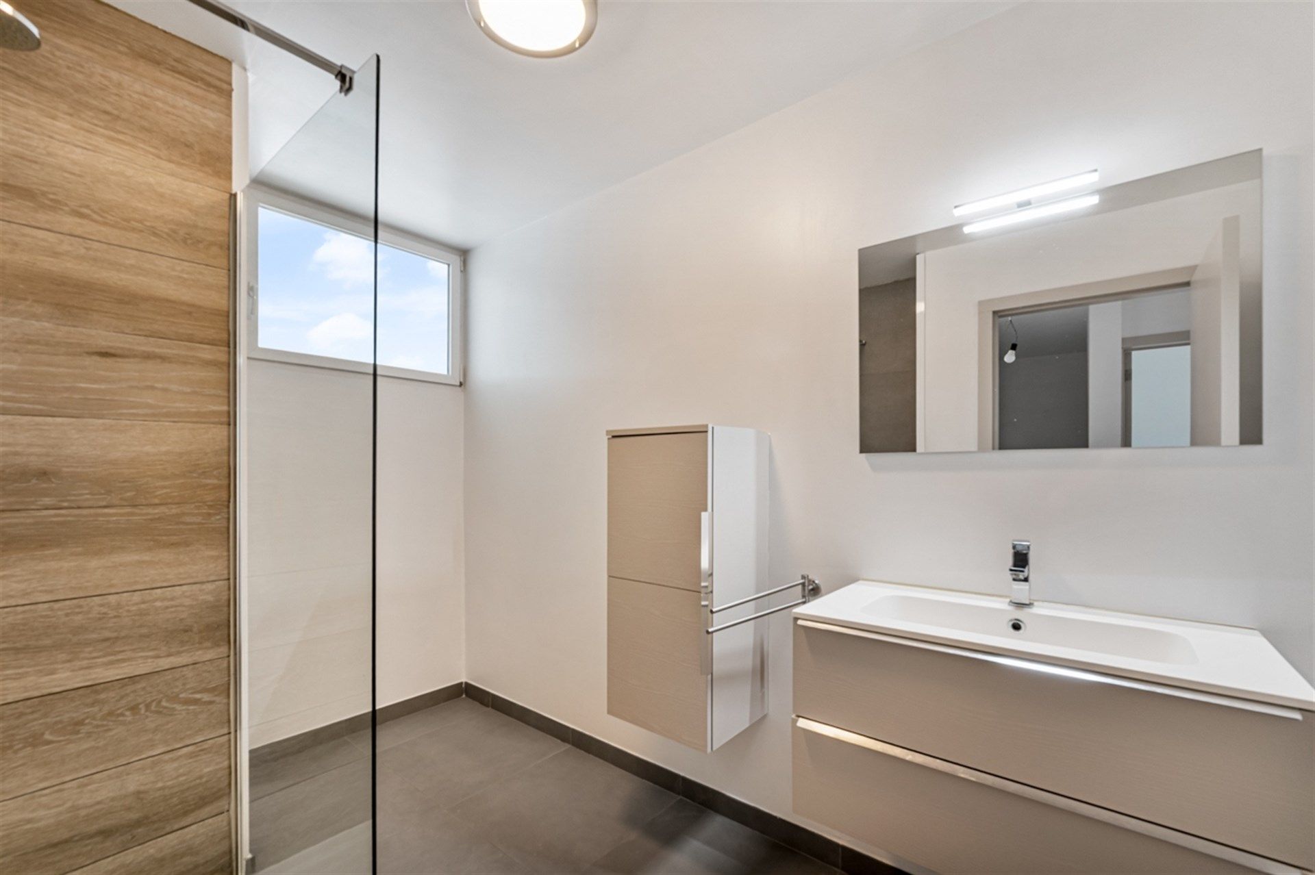 Moderne woning in rustige straat nabij het centrum van Aalst foto 14
