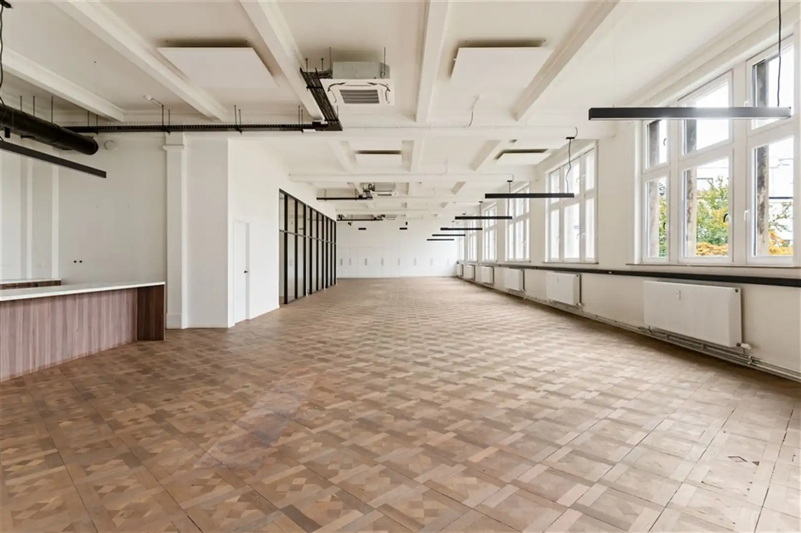 Instapklaar kantoor te huur op unieke locatie - 579m² foto 7