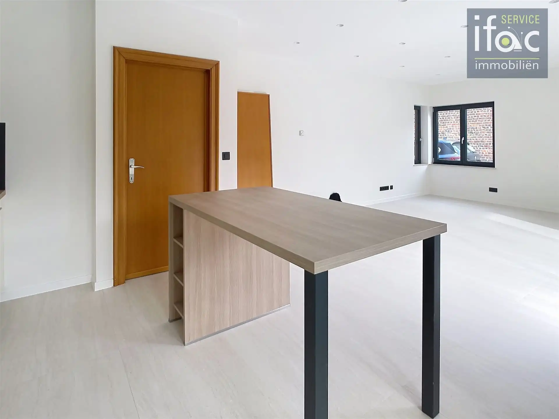 Volledig vernieuwd woning, grote garage, tuin, 3 gr slpks foto 8