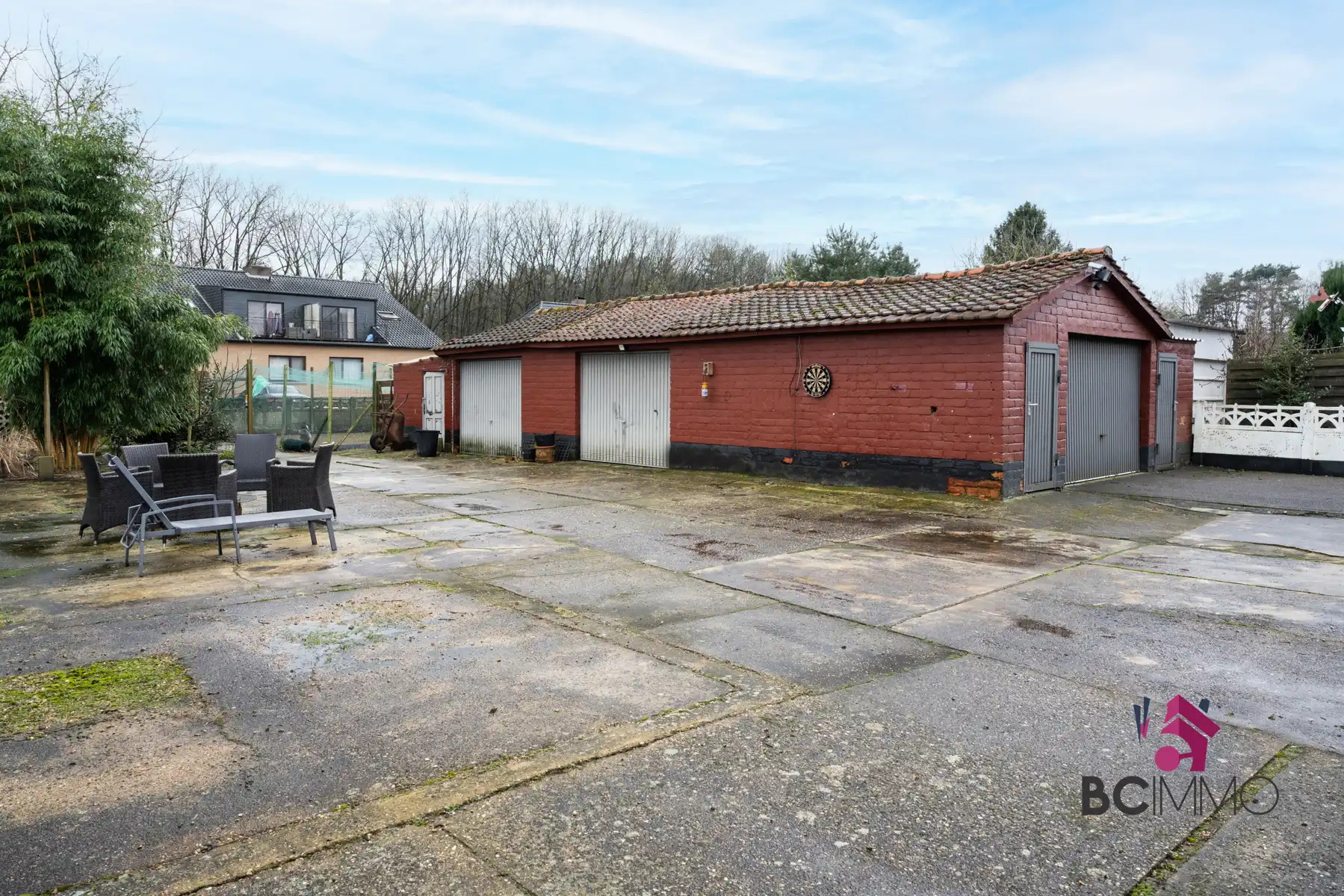 Ruime woning op een perceel van 8are in Houthalen-Oost foto 4