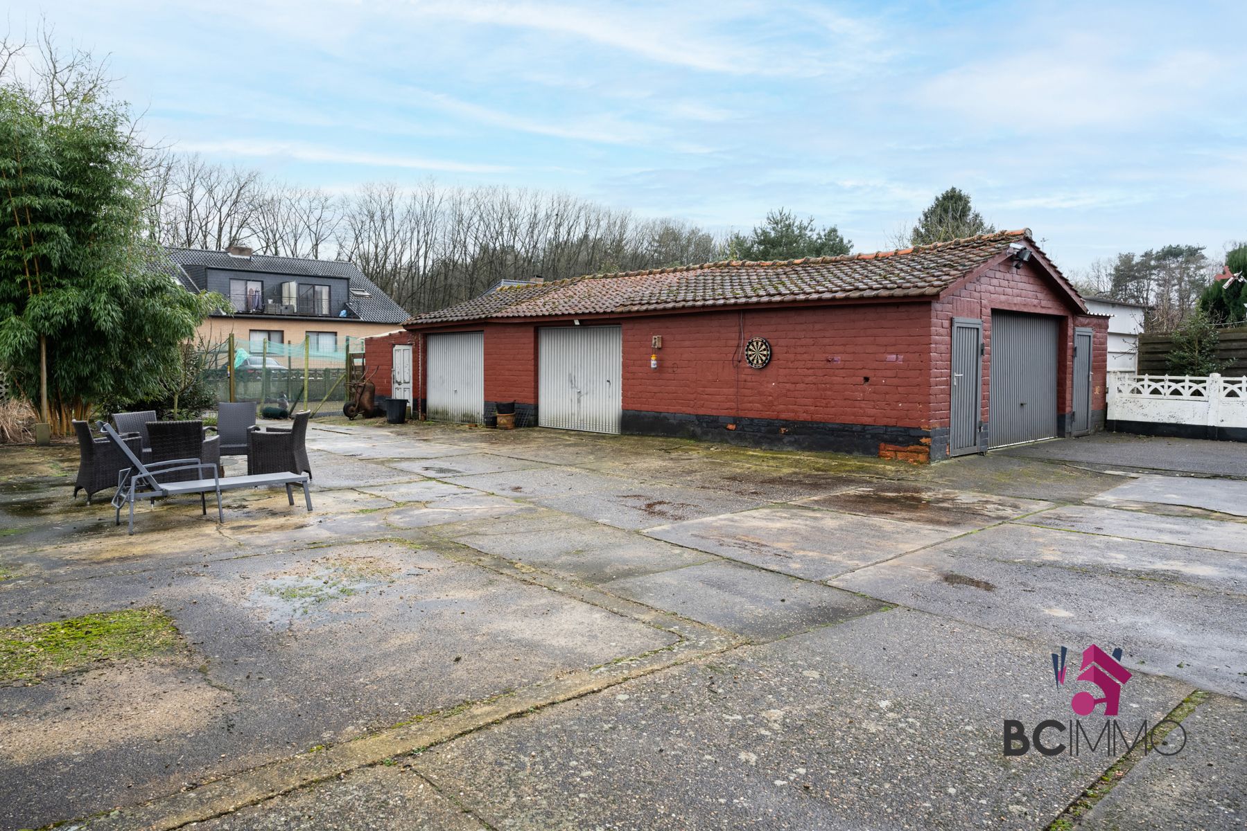 Ruime woning op een perceel van 8are in Houthalen-Oost foto 4