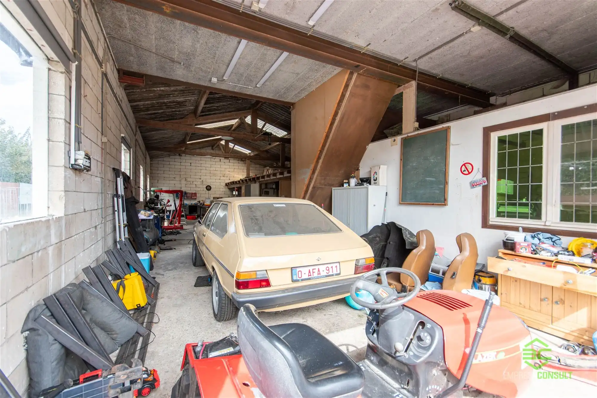 Zeer ruime gezinswoning met achtergelegen loods van 125m²! foto 19