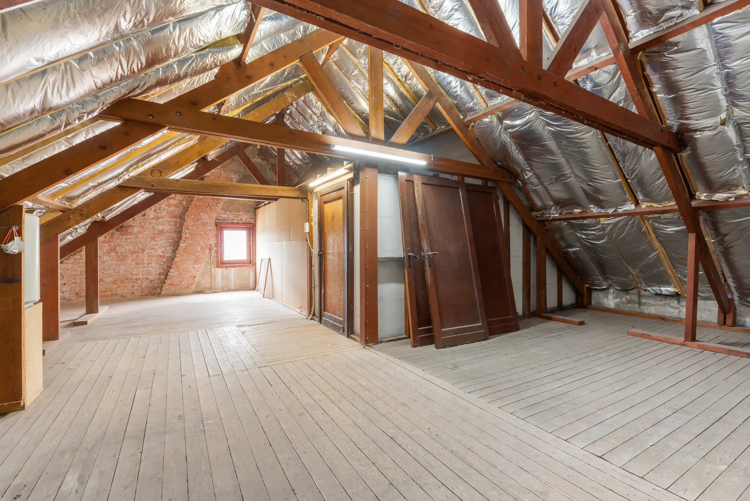 Voormalige pastorij op 520 m² met garage foto 16